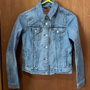 Women’s Levi Denim Jacket